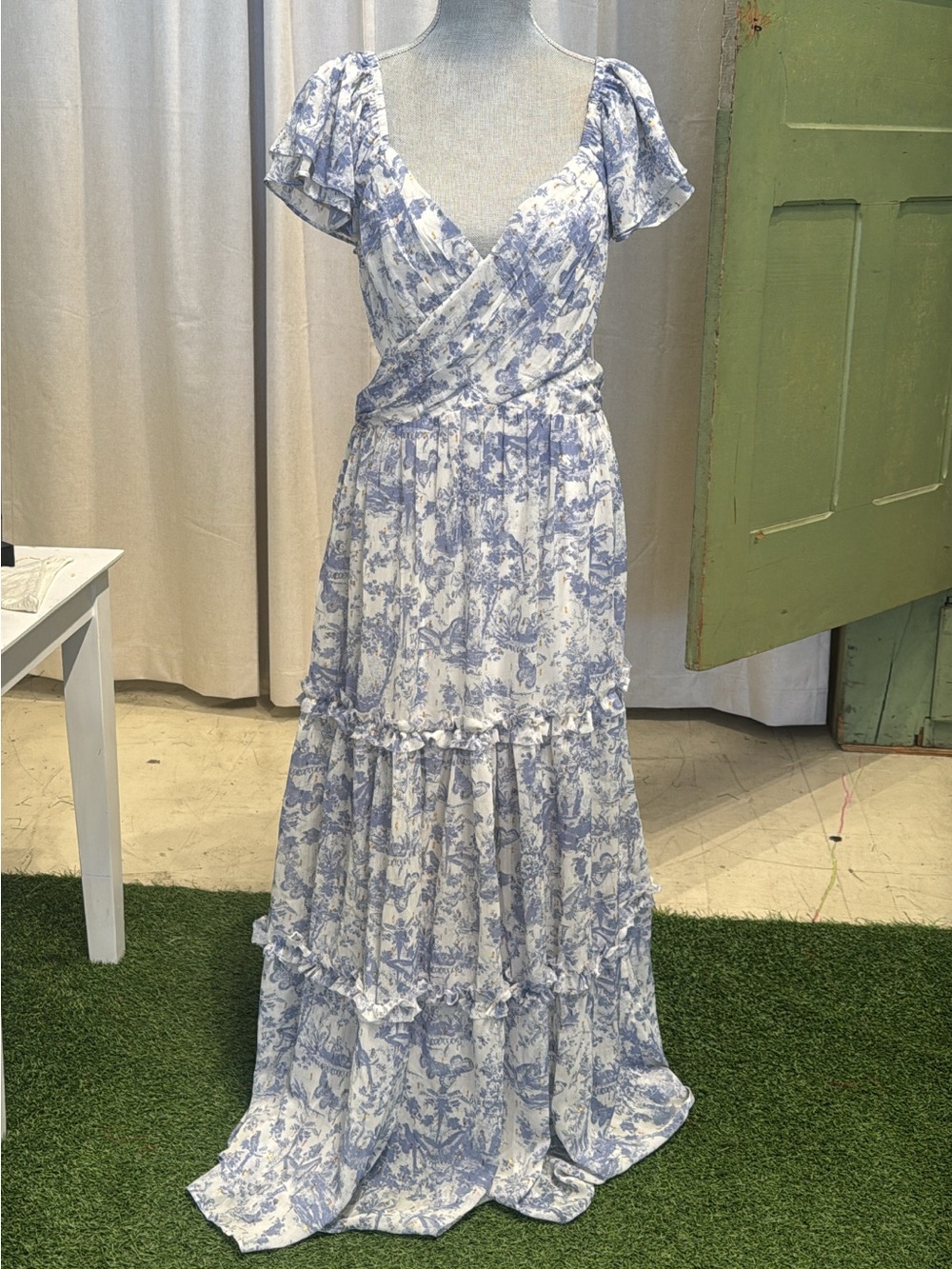 NWT Blue and White Floral Ruffle Maxi Dress with Gold Foil Accents